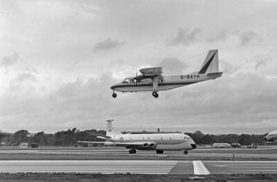 Britten-Norman BN-2 Islander on final approach to Farnborough afte- Old Photo