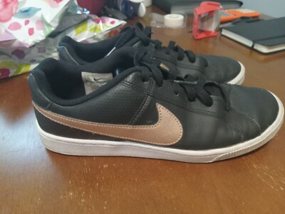 nike court royale black and gold