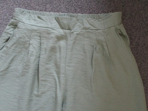 Primark- Sage green, wide leg, part elasticated waist, trousers -UK12/EU40 - Picture 2 of 11