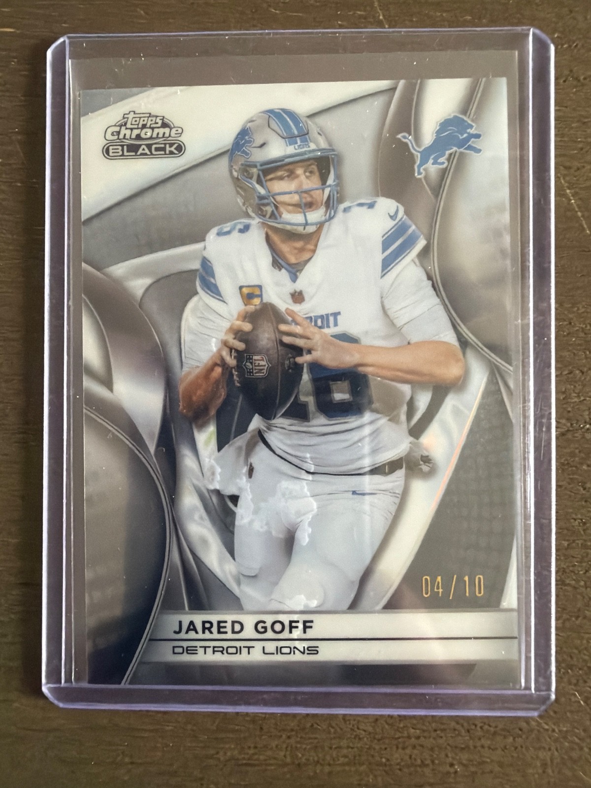 2025 Topps Chrome Black Jared Goff #36 White Refractor 02/10 Detroit Lions 🔥🔥