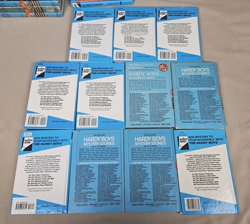 Hardy Boys Mysteries Complete Set Mixed Lot HB Series 1-58 + Detective Handbook - Picture 14 of 18