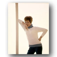 Julie Andrews Posing for 8x10 Photo Shoot Mid 1960s Vintage Photograph