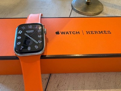 Hermes Apple Watch Series 9 mit 2 Armbändern 45mm