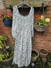 TU Green Floral Dress Size 14 Long Length Square Scooped Neck Summer Holiday