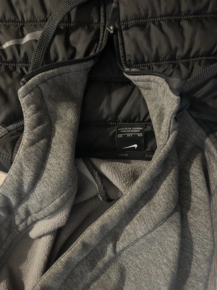 Мужская толстовка с капюшоном Nike Dri-Fit 2XL тренировочный жилет без рукавов на молнии термопуховик - Изображение 2 из 4