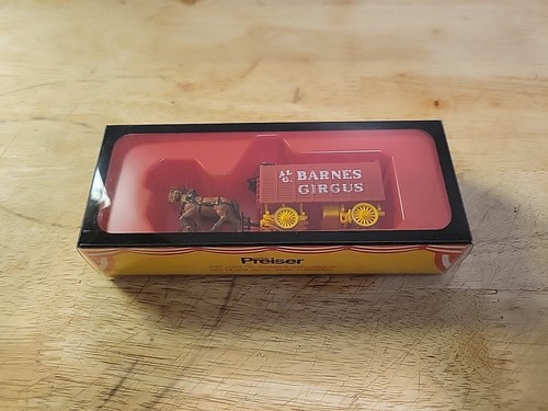 Vagón jaula circo Barnes escala HO Preiser 22150 (rojo) | Zustand: New