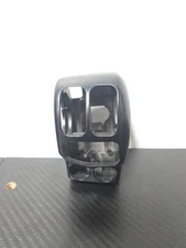 14-25 Harley Davidson Touring Trike Left Handlebar Switch Housing 71500338
