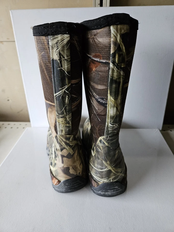 Duck Commander Rubber Men’s Hunting Boot, Realtree Timber (TK) - Image 4 of 4