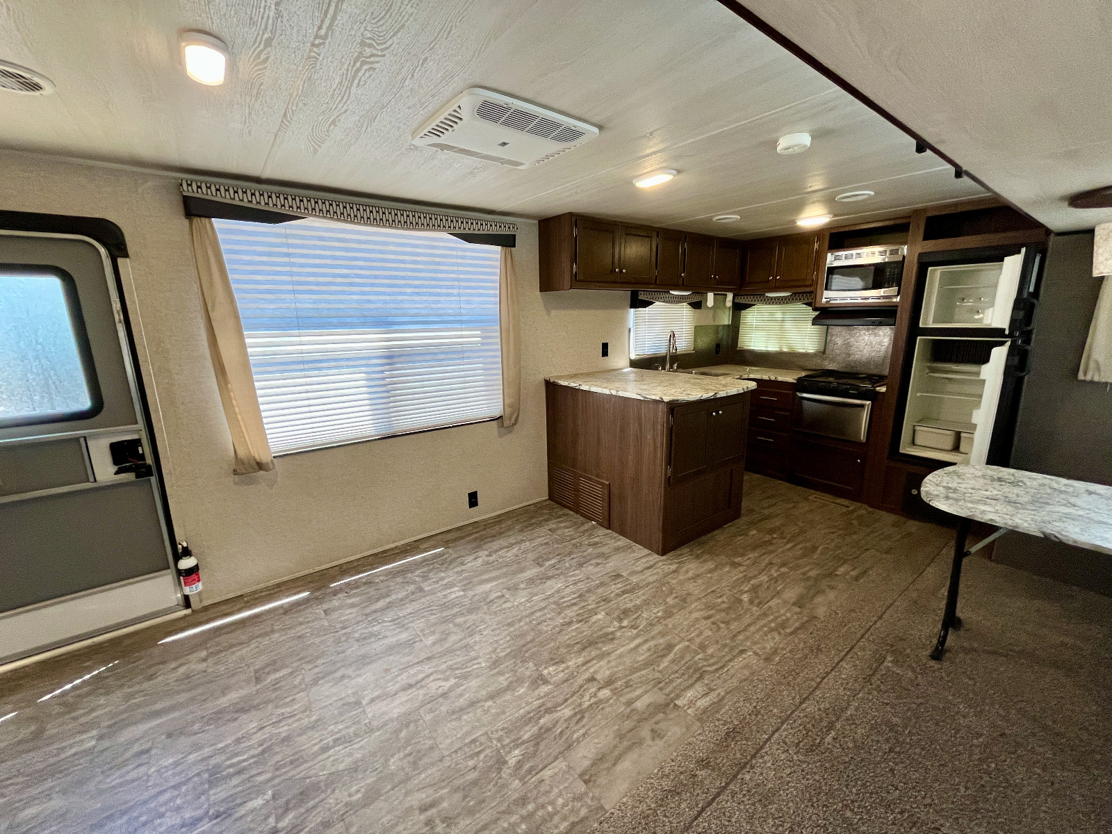 2017 Heartland Trail Runner 27RKS Travel Trailer Camper–Clean TX RV–Single Owner