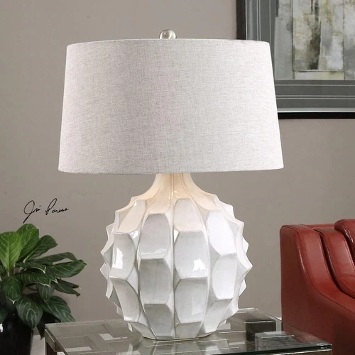 Guerina 19" Table Lamp - Stylish 1 Light Design for Any Room - Picture 3 of 4