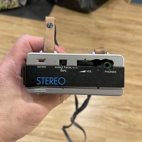 VINTAGE Sony Walkman WM-8 Stereo Cassette Player 1980s w- Strap JAPAN for Parts - Bild 7 von 12