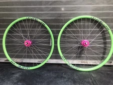 Phil Wood Velocity Aileron wheelset fixed disc pink