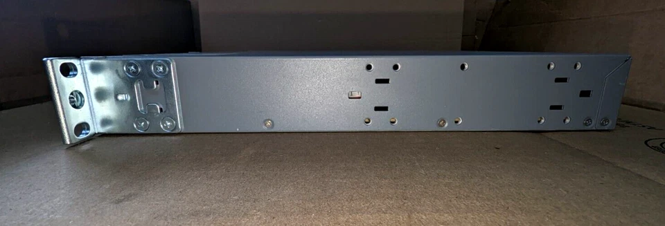 Juniper EX3300-48T-bf 48 Port Gigabit Ethernet Switch . - Image 4 of 4