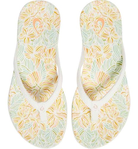 OluKai Hoâopio Hau Beach Sandals â Bryn Mawr Running