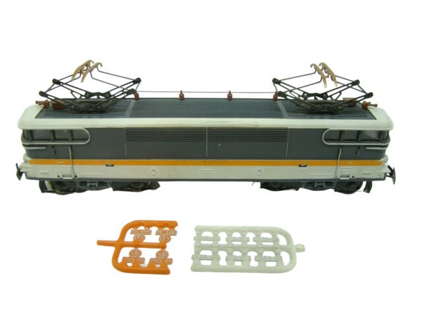 SNCF LOCOMOTIVE ELECTRIQUE BB 9200 CORAIL JOUEF Ref 8329 EUR 40,00