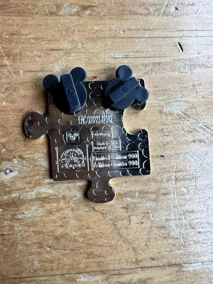 Broche mistério conexão personagem parques da Disney Ducktales The Beagle Boys - Imagem 2 de 2