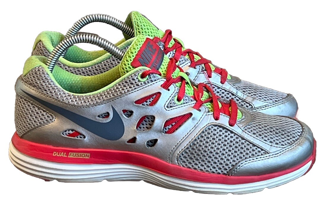Nike Womens Size 9 Dual Fusion Lite 599560-001 Silver