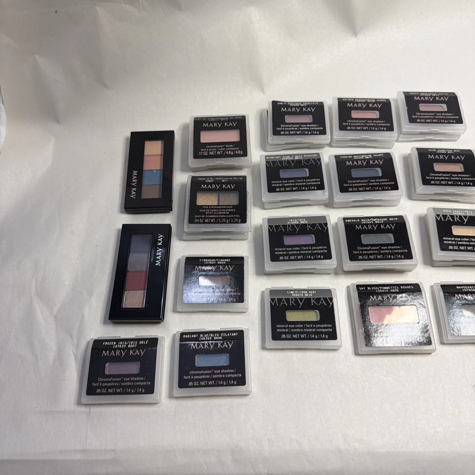 Large Lot Mary Kay  Eye Shadow & Blush Mixed Various New - Image 2 of 4