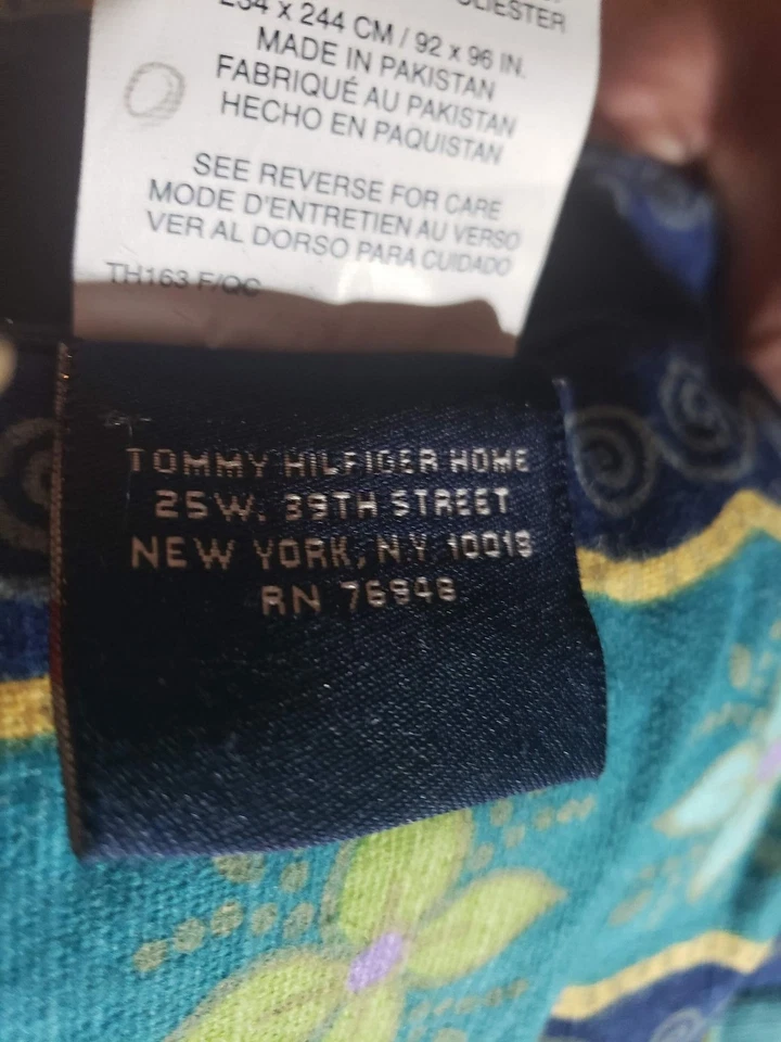 Edredón reversible vintage Tommy Hilfiger Queen floral azul marino poliéster 92" x 96 Foto 4 de 4