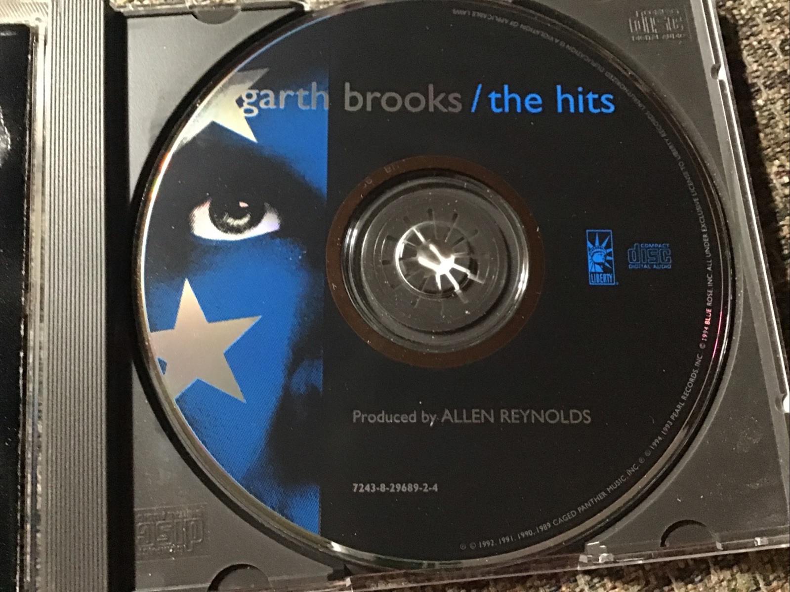GARTH BROOKS THE HITS 1994 CD OOP LIBERTY PRINT 18TRX RARE COLLECTION thumbnail 6