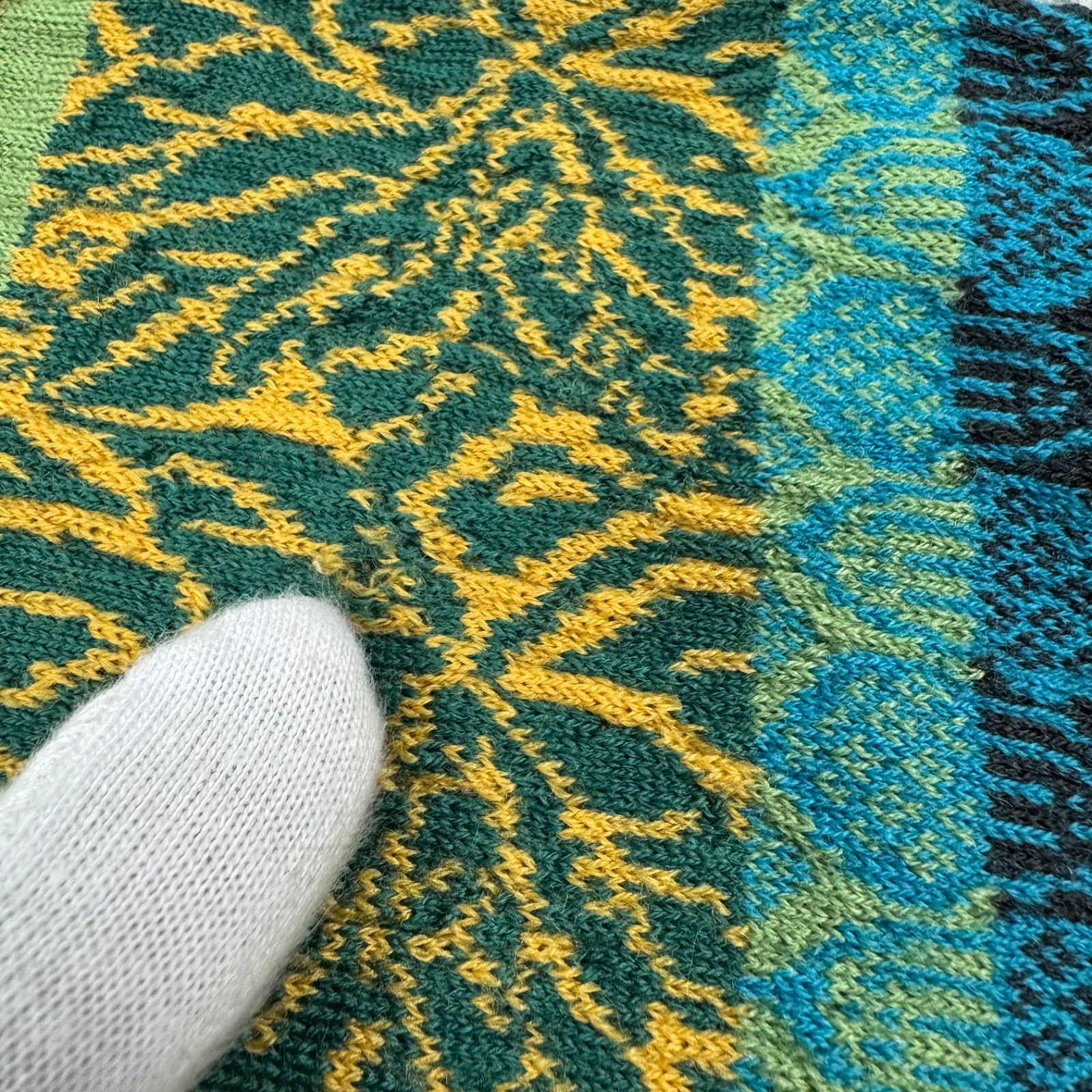 IVKO Wool Knitted Float / Floral Pattern Womens P… - image 6