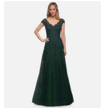 La Femme Dark Emerald Green Embellished Tulle Lace A-Line Gown Size 6 599