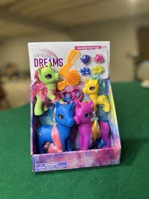 Rainbow Dreams Unicorn Play Set 4 UNICORNS NEW