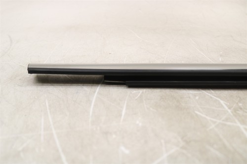 NEW OE Ford Front Right Door Outer Belt Sweep Molding 6E5Z5421452BA Fusion 06-12 - Picture 7 of 13