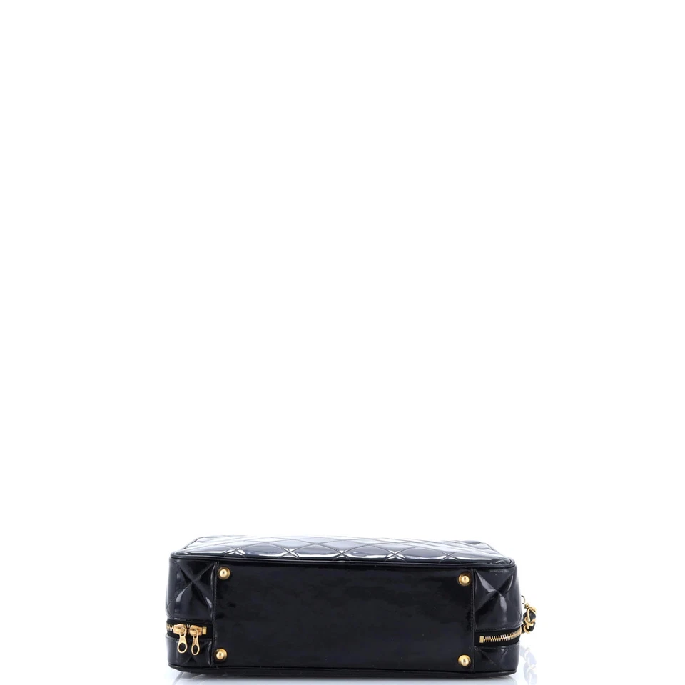 Bolsa de almuerzo Chanel vintage con cadena acolchada charol grande Foto 4 de 4