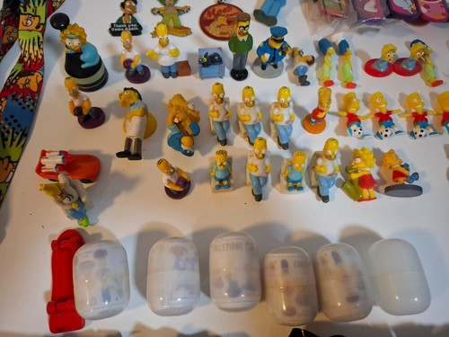 Bulk Lot of Approx 66 The Simpsons Figures & Merchandise - Foto 4 di 9