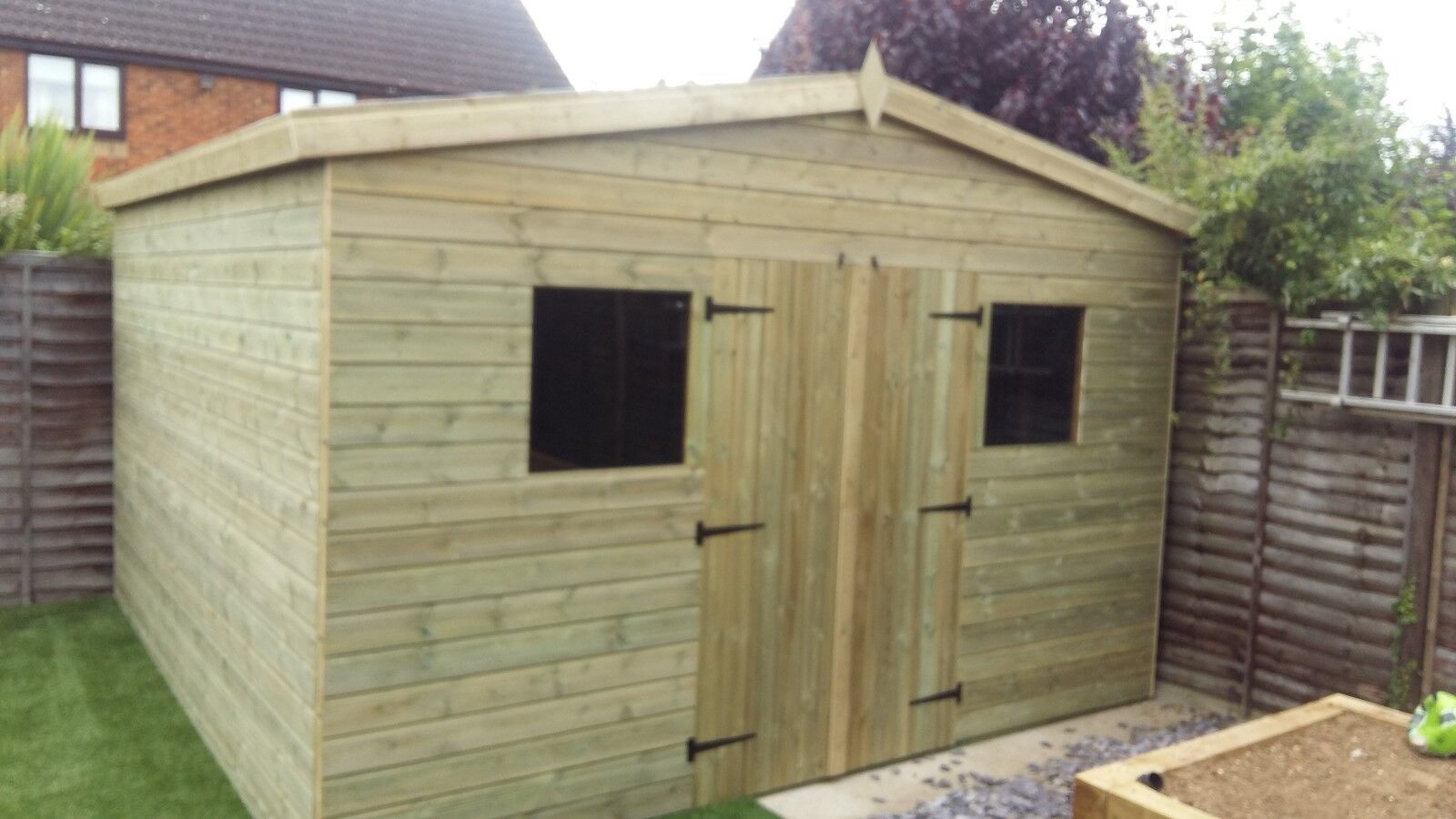 shed 12x10 heavy duty 22mm loglap double doors free