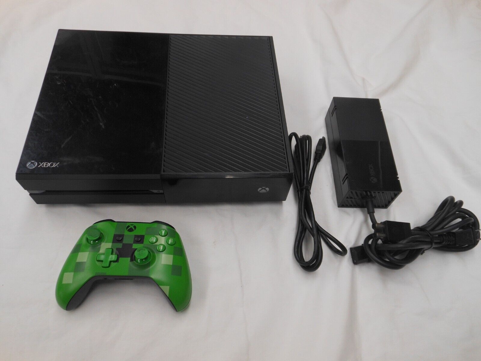 Microsoft Xbox One Day One Edition 500GB Black Console with 4 Games Included