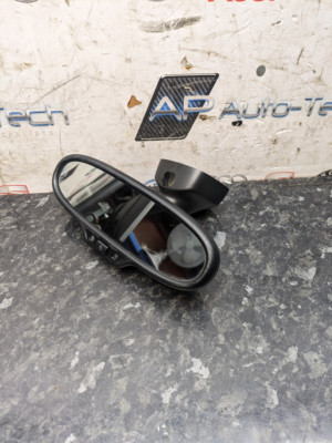 VW Scirocco 2.0 TDI CBDB 2010 - Rear View Mirror - 1K8857511