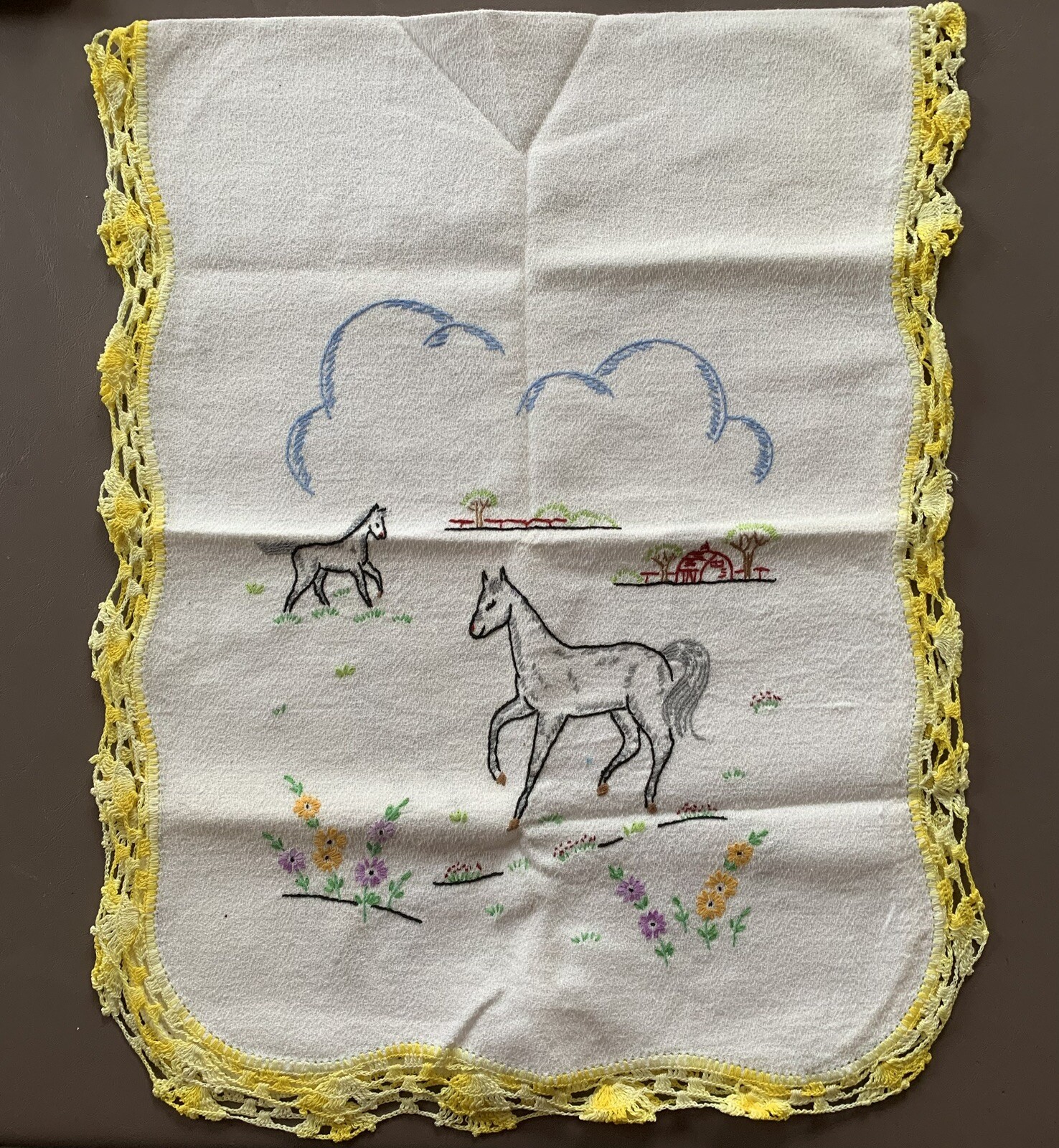 Vintage Beige &Yellow Dresser Scarf 15” X 40” Embroidered Horse In