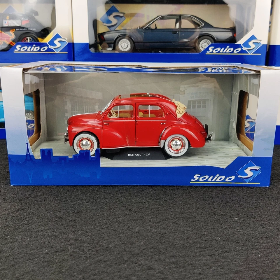 AUTO SOLIDA RENAULT 4CV CONVERTIBILE ROSSA 1951 1:18 NUOVA SCATOLA S1806603 - Immagine 2 di 4