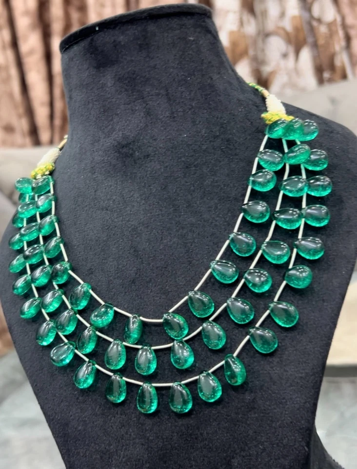Emerald Cabochon Gemstone Necklaces Bedam 11x15 MM 3 Line - Image 2 of 4