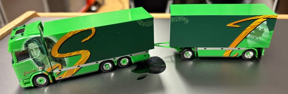 Herpa Müller Ermensee Shania Twain Scania CS 20 961318 - Bild 3 von 4