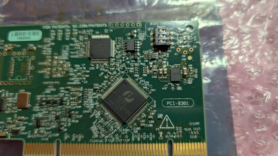 National Instruments PCI-8361 MXI Express PXI Fernbedienung Karte. - Bild 2 von 4