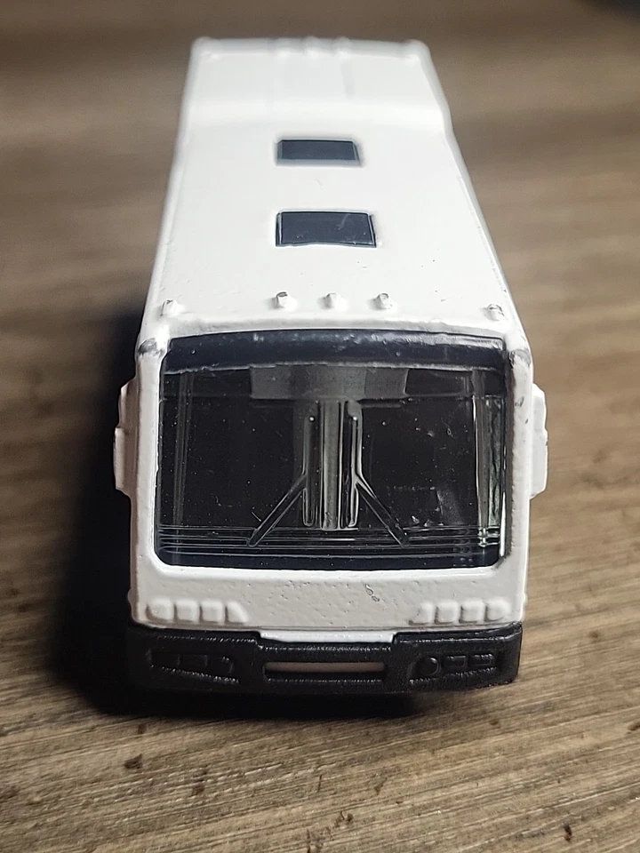 Matchbox Die Cast Vehicle City Bus 2004 Go Diego Go! Publicidad Blanco 3” Longitud Foto 4 de 4