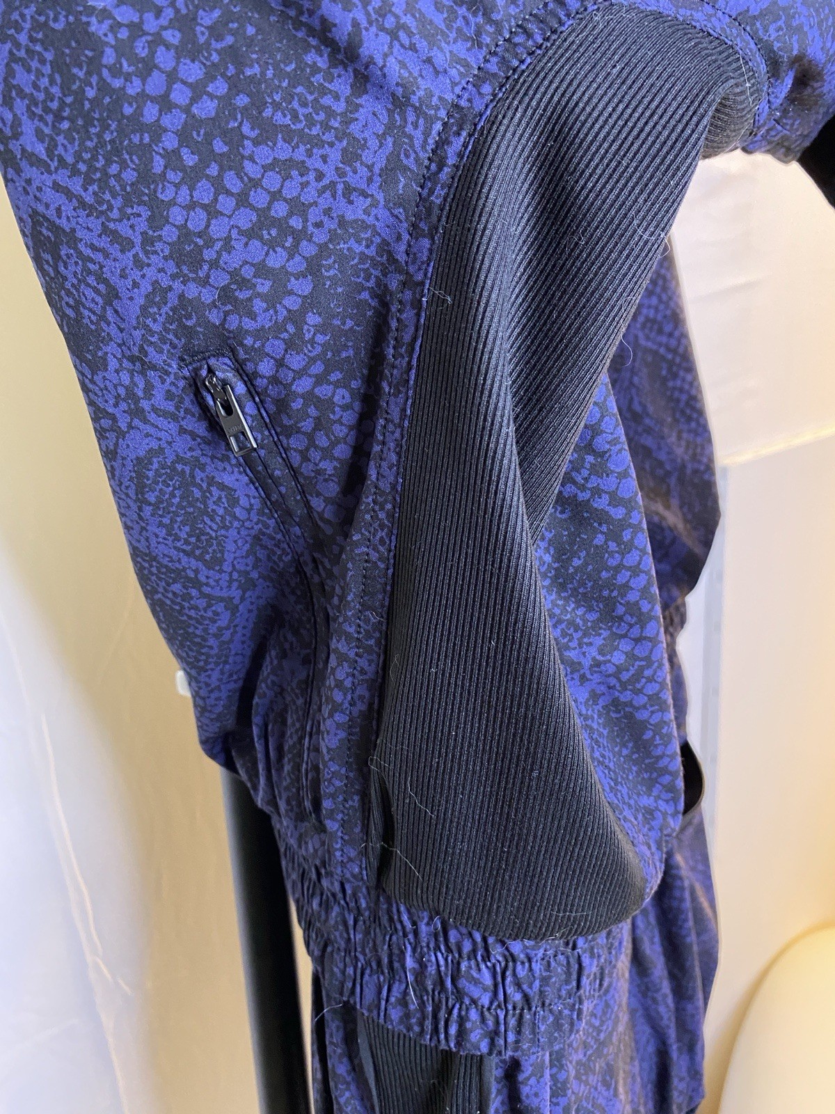 Athleta 2-pc Tracksuit Brooklyn Blue Python Bombe… - image 14