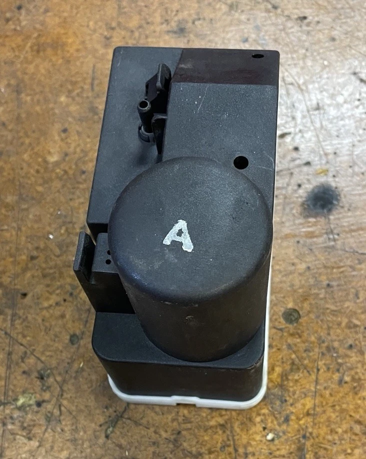 87-89 Mercedes 260E 300E 300D 300Ce 300Te 300Td W124 Bomba de vacío bloqueo de puerta Foto 4 de 4