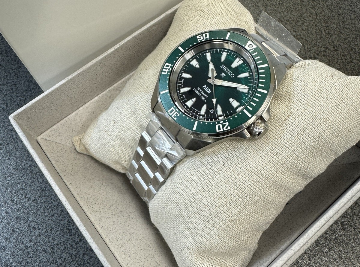 Seiko Prospex Sea Samurai PADI Divers Green Dial Special Edition Watch SRPL13 View 3