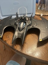 Batman Limited Edition Batwing Jet Dc & WBEI