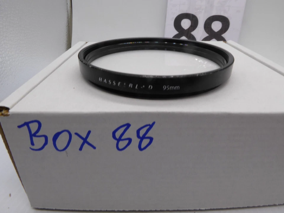 Hasselblad 95mm Uv Sky Filter multicoated.. optics ok,  vgc - Image 3 of 4