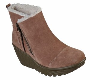 skechers wedge boots parallel