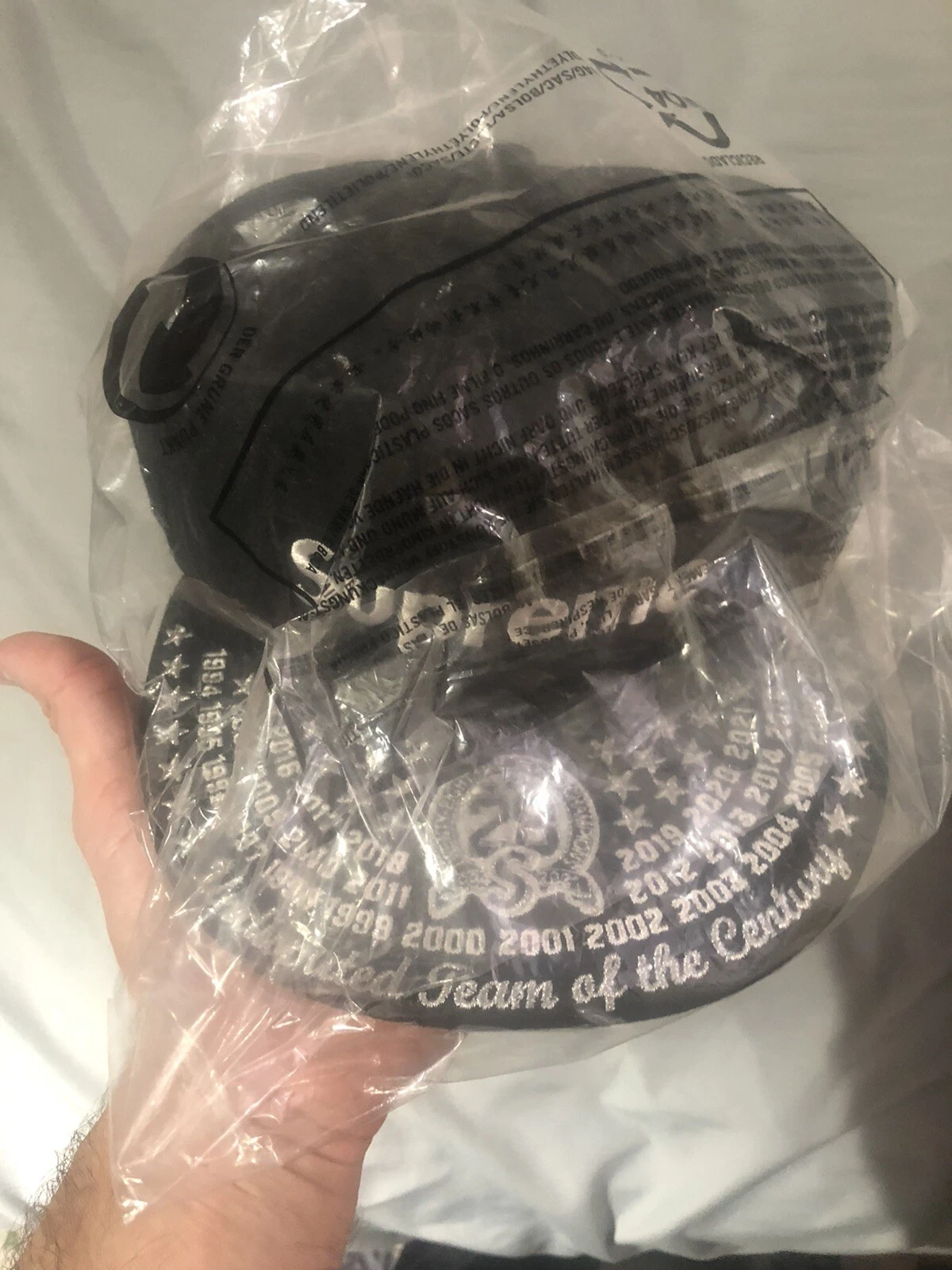 Supreme Undisputed Box Logo New Era Hat Fitted Black Size 7 1/2 Bogo FW21