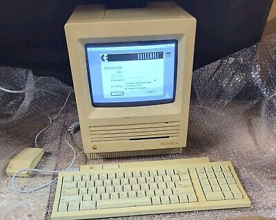 Vintage Apple Macintosh SE Computer - Works! Includes Mouse Vintage Apple Macintosh SE Computer - Works! Includes Mouse