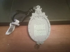 Disney Haunted Mansion Figural Bag Clip Series 3 Inch Mansion Sign