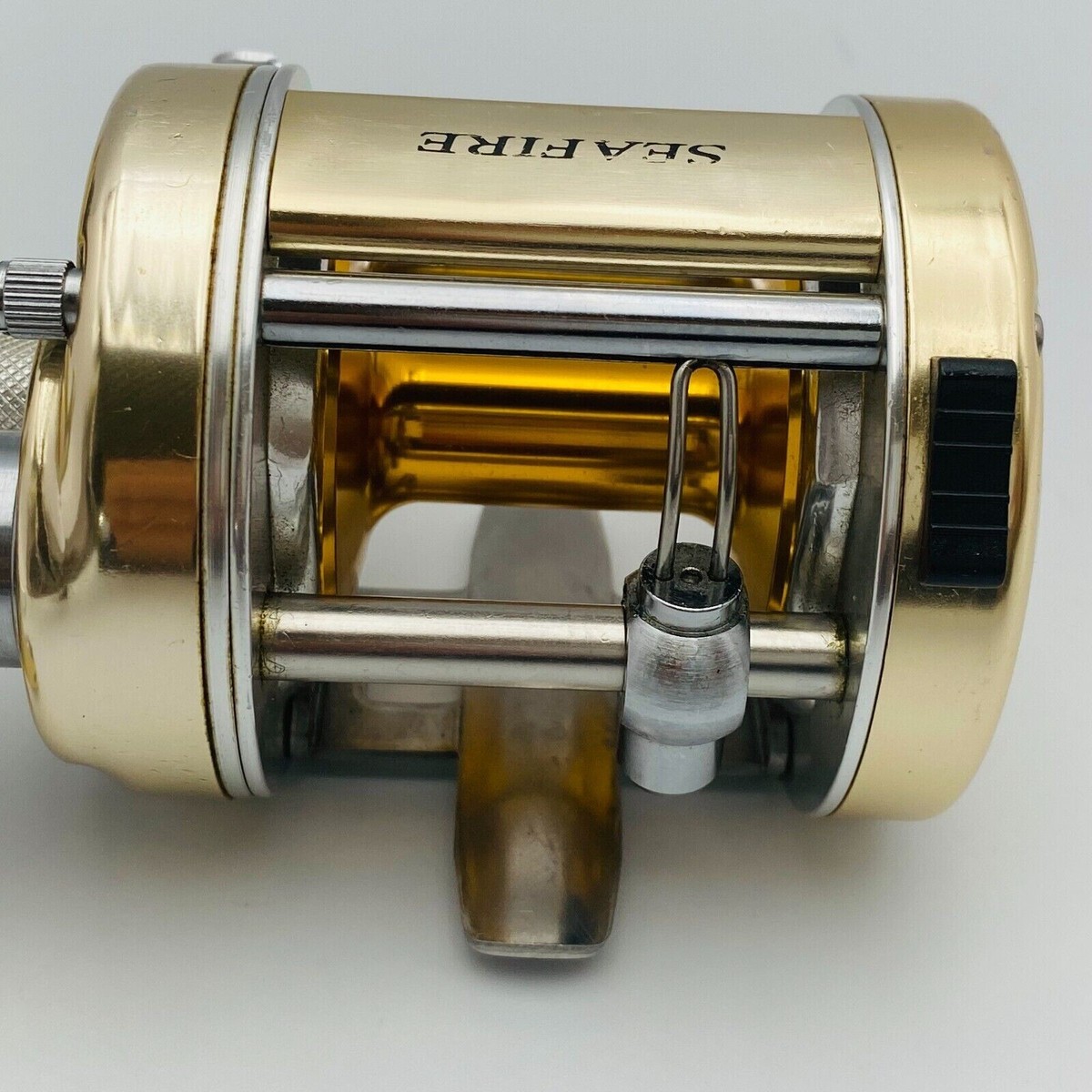 リール DAIWA SEAFIRE II 300 Daiwa Seafire II 300 Saltwater Spinning Reel 11+1BB 39 lb