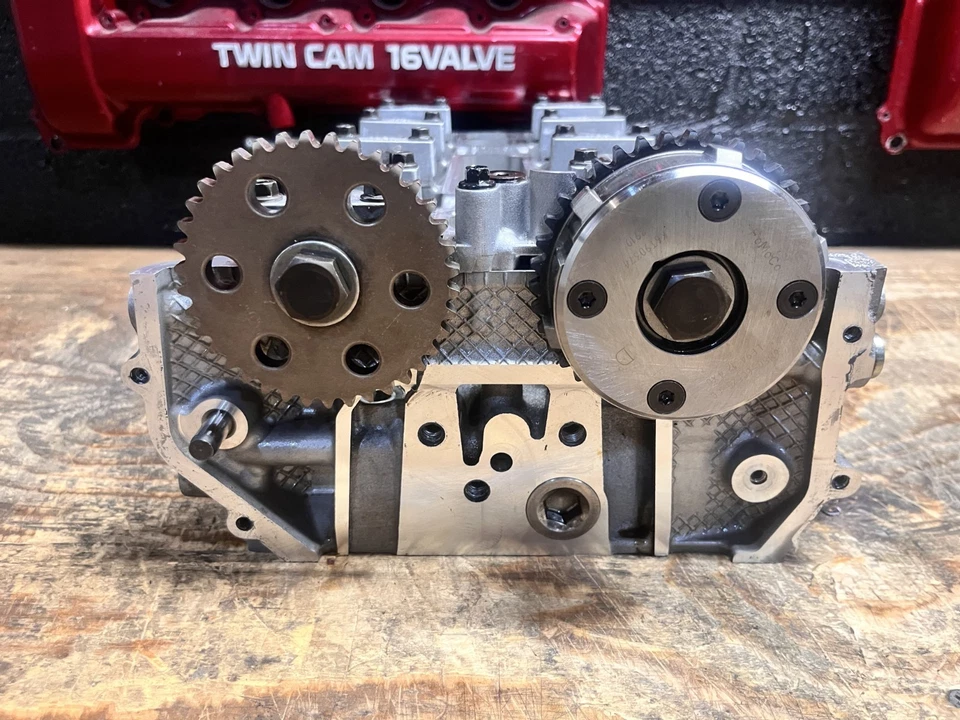 2006-2015 马自达 Miata MX-5 2.0L 发动机气缸盖凸轮轴组件 — 第 3/4 张图片